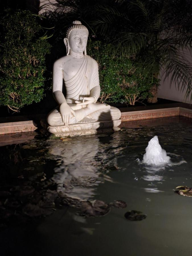 Tree Of Life Resort & Spa Varanasi Exteriör bild