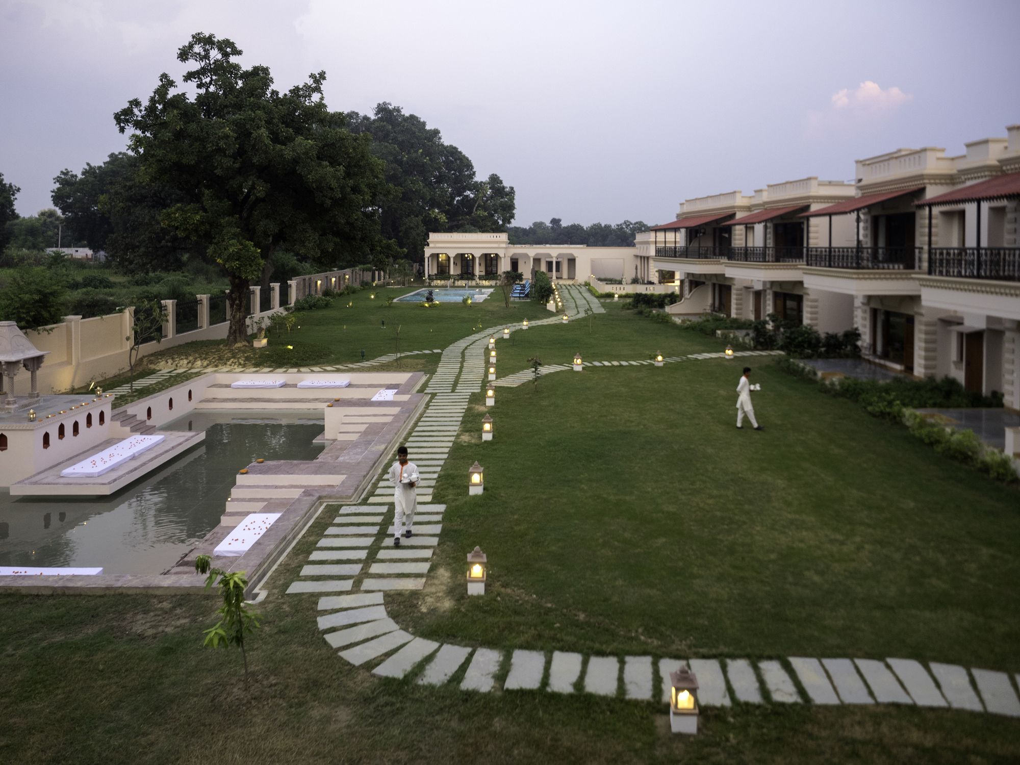 Tree Of Life Resort & Spa Varanasi Exteriör bild